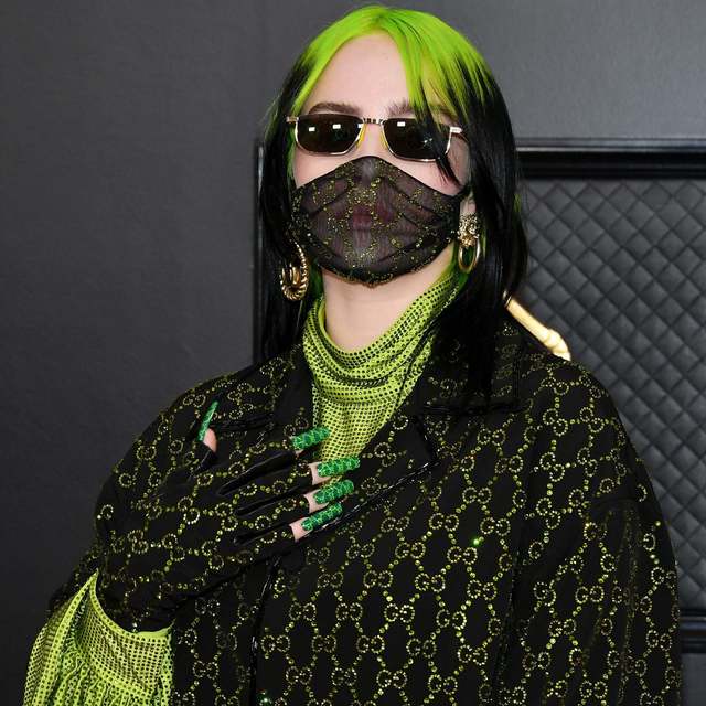 billie-eilish-gucci-outfit-grammys-2020.jpg